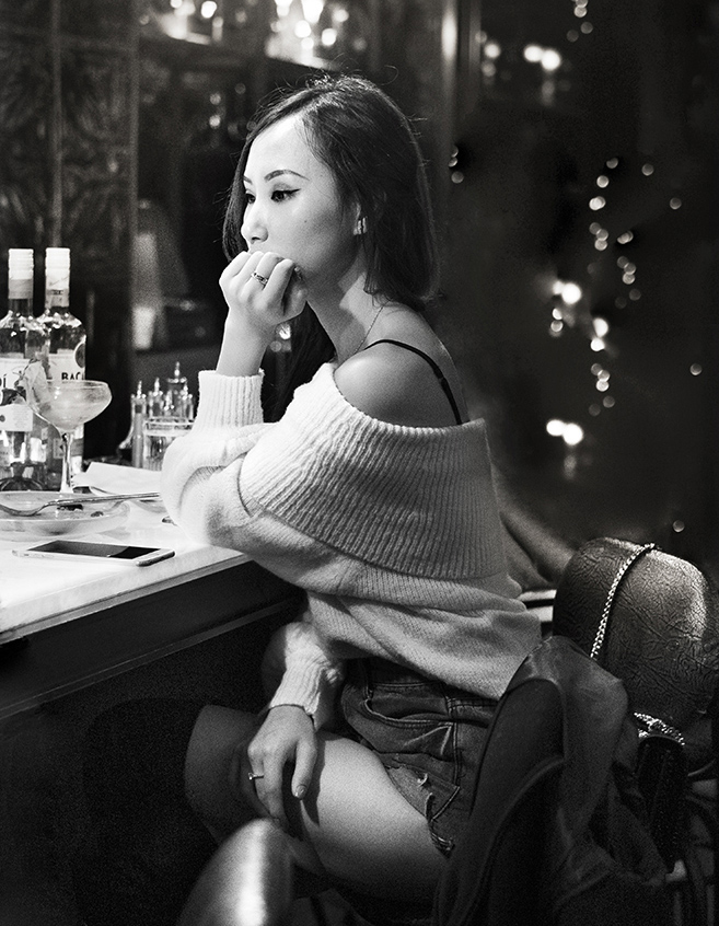 Girl in a bar in Taipei city